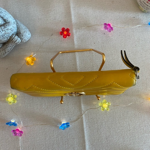 Gucci yellow quilted chevron maramont double GG hardware EUC $150 7.6x4 inches. - Picture 8 of 11